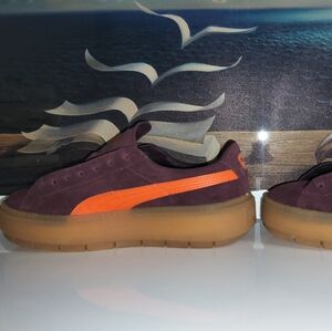 Puma, Women's Platform Sneakers, Low Top Sneakers, Size 8.